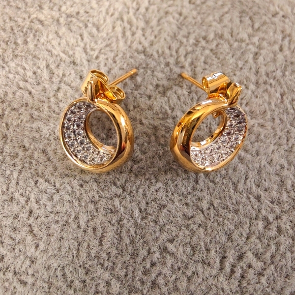 Jewelry Set - Picture 2 of 8